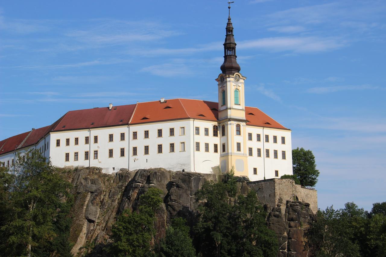 Apartman Praha Lägenhet Exteriör bild