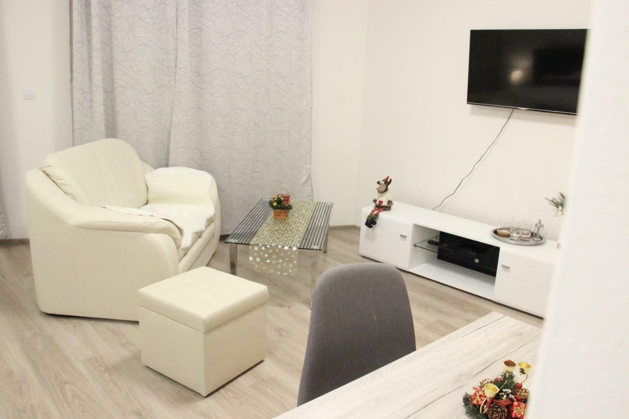 Apartman Praha Lägenhet Exteriör bild